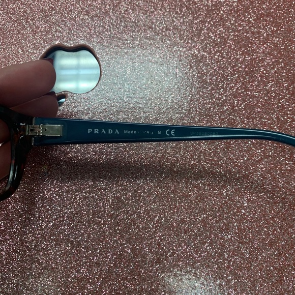 Prada eye glasses - Picture 2 of 4